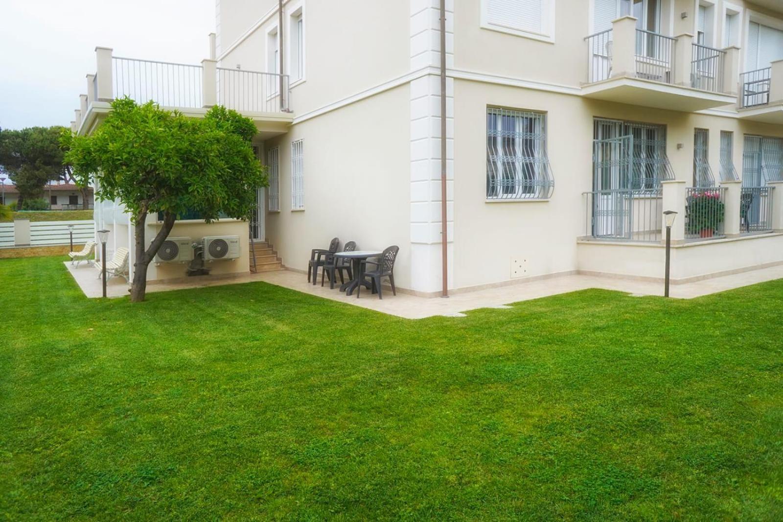 Residence Deamarina 马里纳迪马萨 外观 照片